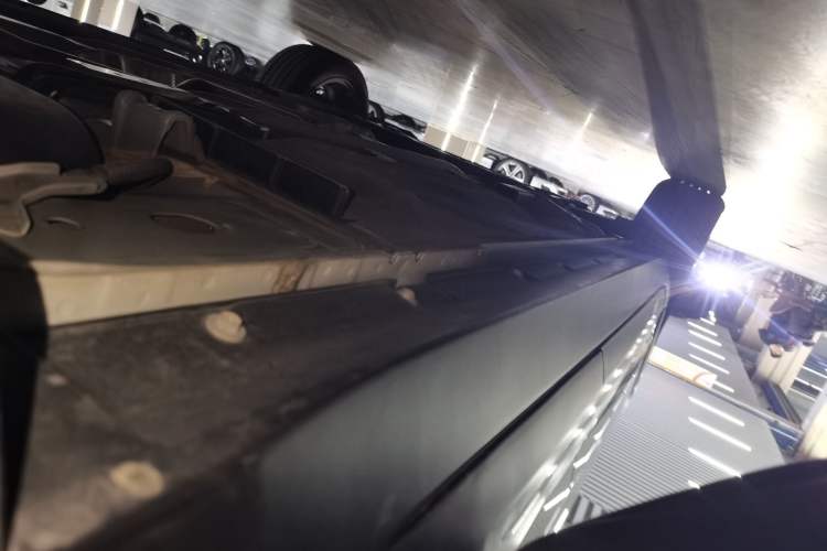 Used Nissan Kicks 2023 Jingqing Edition 1.5L Unleash Pure "Jing" – The Luxurious Version Left Side Sill