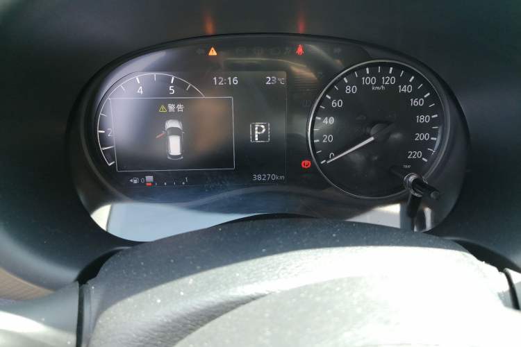 Used Nissan Kicks 2023 Jingqing Edition 1.5L Combining "Power" with a Stylish Touch Odometer Close Up