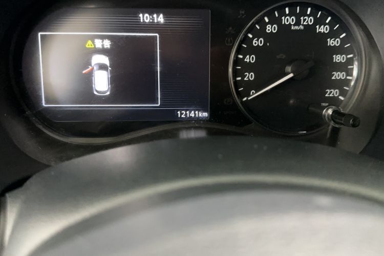 Used Nissan Kicks 2023 Jingqing Edition 1.5L Combining "Power" with a Stylish Touch Odometer Close Up