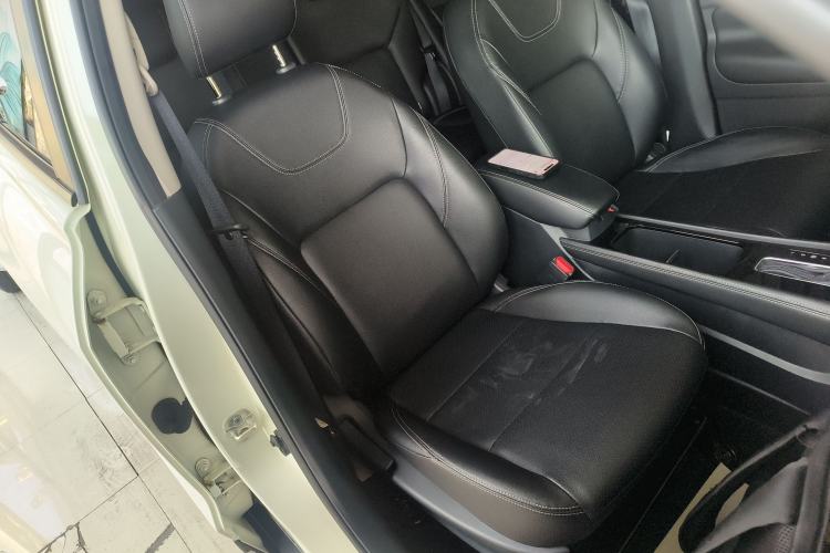 Used Nissan Kicks 2023 Jingqing Edition 1.5L Unleash Pure "Jing" – The Luxurious Version Right Front Seat