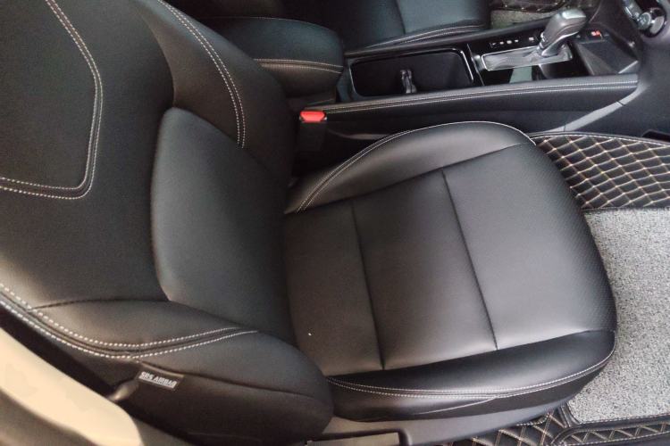 Used Nissan Kicks 2023 Jingqing Edition 1.5L Unleash Pure "Jing" – The Luxurious Version Right Front Seat