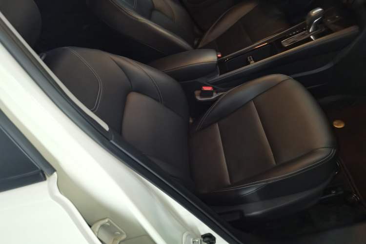 Used Nissan Kicks 2023 Jingqing Edition 1.5L Unleash Pure "Jing" – The Luxurious Version Right Front Seat