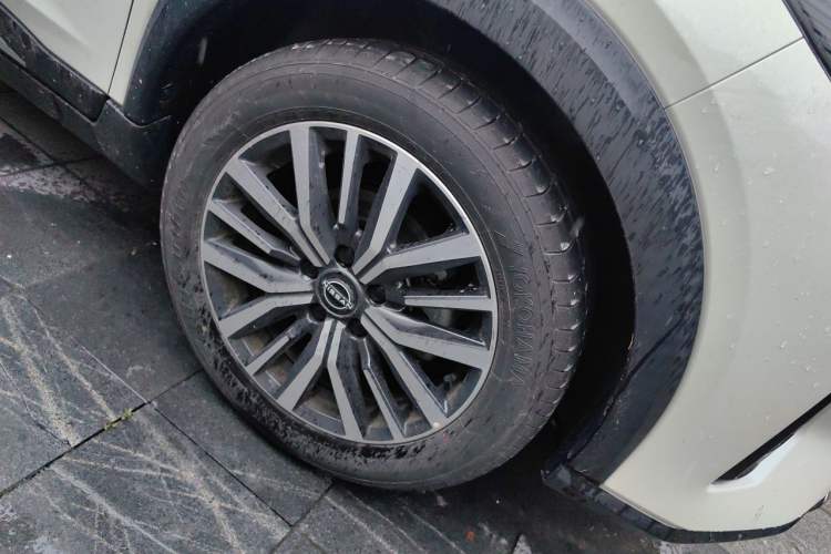 Used Nissan Kicks 2023 Jingqing Edition 1.5L Combining "Power" with a Stylish Touch Right Front Wheel Hub