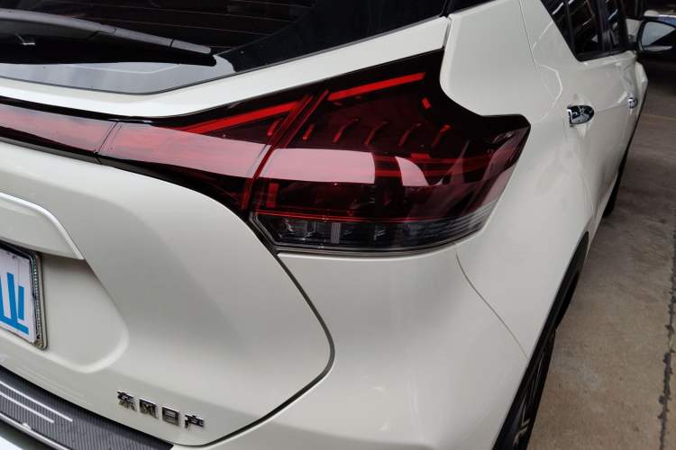 Used Nissan Kicks 2023 Jingqing Edition 1.5L Unleash Pure "Jing" – The Luxurious Version Right Rear Taillight