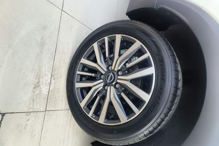 Used Nissan Kicks 2023 Jingqing Edition 1.5L Unleash Pure "Jing" – The Luxurious Version Right Rear Wheel Hub