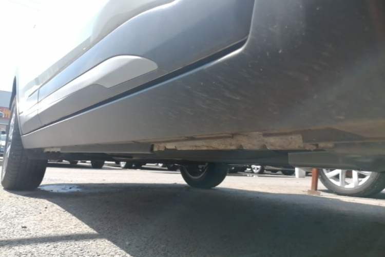 Used Nissan Kicks 2023 Jingqing Edition 1.5L Combining "Power" with a Stylish Touch Right Side Sill