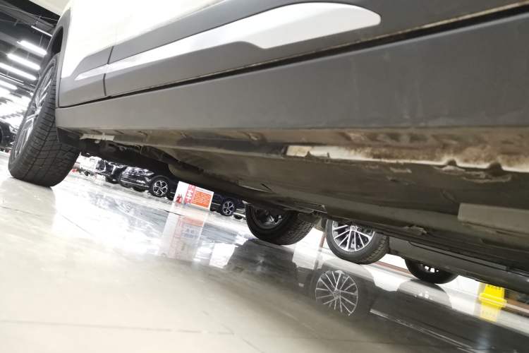 Used Nissan Kicks 2023 Jingqing Edition 1.5L Combining "Power" with a Stylish Touch Right Side Sill