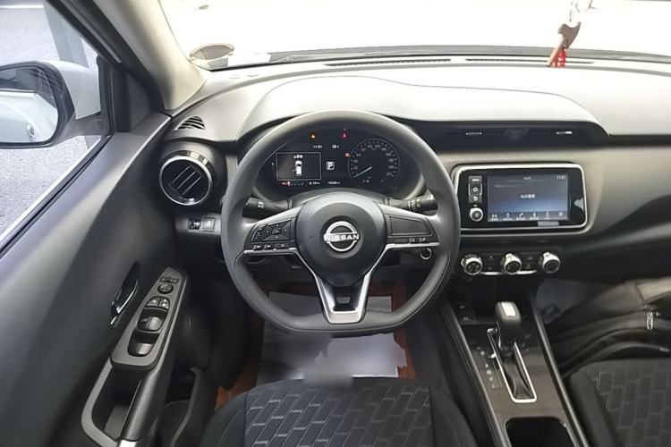 Used Nissan Kicks 2023 Jingqing Edition 1.5L Combining "Power" with a Stylish Touch Steering Wheel