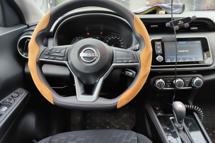 Used Nissan Kicks 2023 Jingqing Edition 1.5L Combining "Power" with a Stylish Touch Steering Wheel