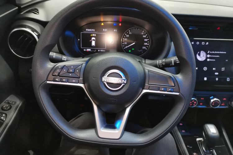 Used Nissan Kicks 2023 Jingqing Edition 1.5L Combining "Power" with a Stylish Touch Steering Wheel