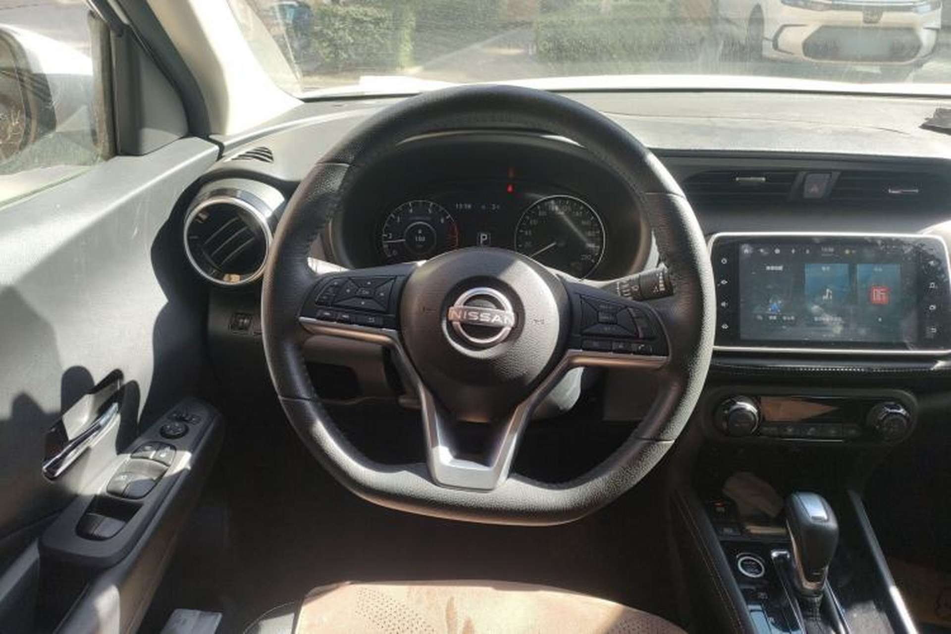 Used Nissan Kicks 2023 Jingqing Edition 1.5L Unleash Pure "Jing" – The Luxurious Version Steering Wheel