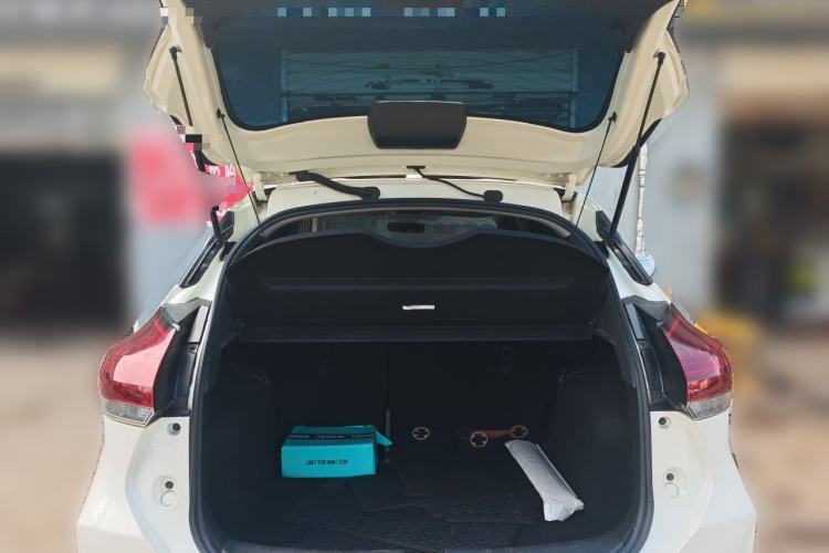 Used Nissan Kicks 2023 Jingqing Edition 1.5L Combining "Power" with a Stylish Touch Trunk