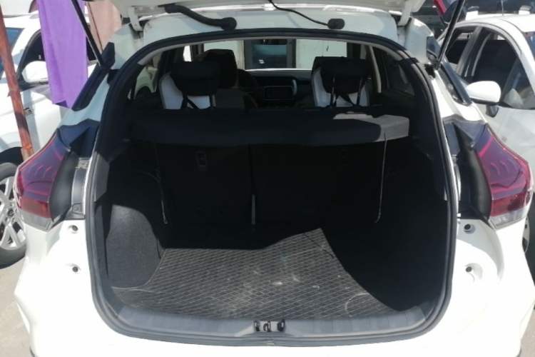 Used Nissan Kicks 2023 Jingqing Edition 1.5L Combining "Power" with a Stylish Touch Trunk
