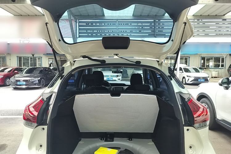 Used Nissan Kicks 2023 Jingqing Edition 1.5L Combining "Power" with a Stylish Touch Trunk