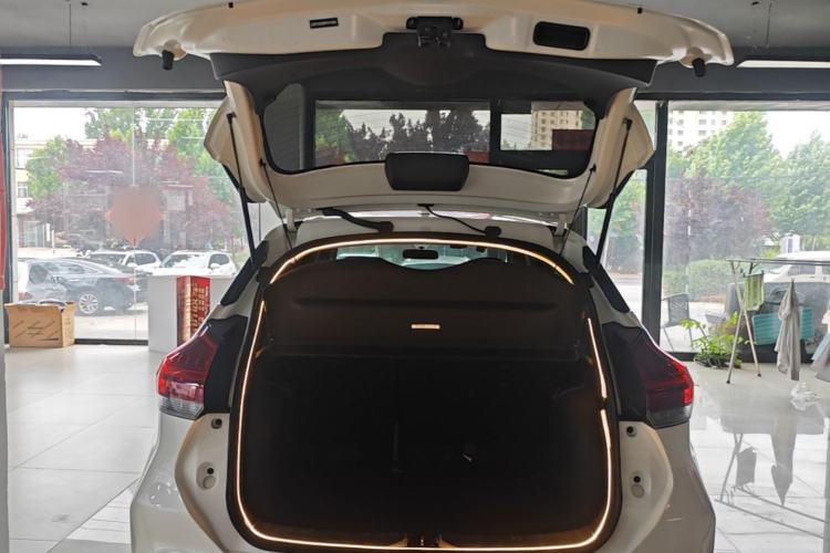Used Nissan Kicks 2023 Jingqing Edition 1.5L Combining "Power" with a Stylish Touch Trunk