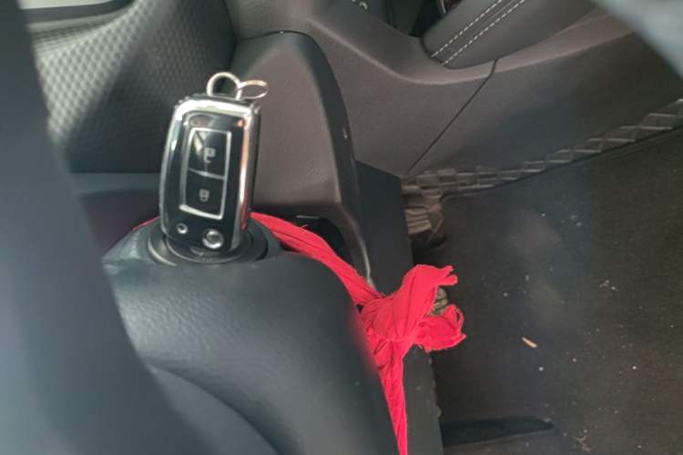 Used Nissan Kicks 2023 Jingqing Edition 1.5L Combining "Power" with a Stylish Touch Vehicle Key