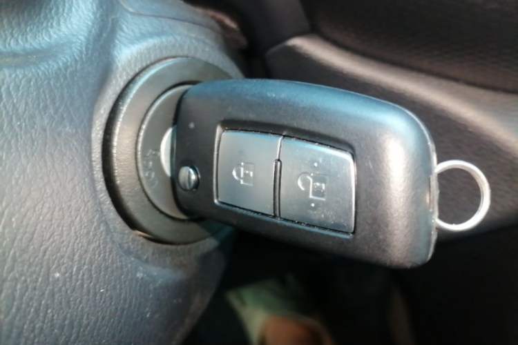 Used Nissan Kicks 2023 Jingqing Edition 1.5L Combining "Power" with a Stylish Touch Vehicle Key