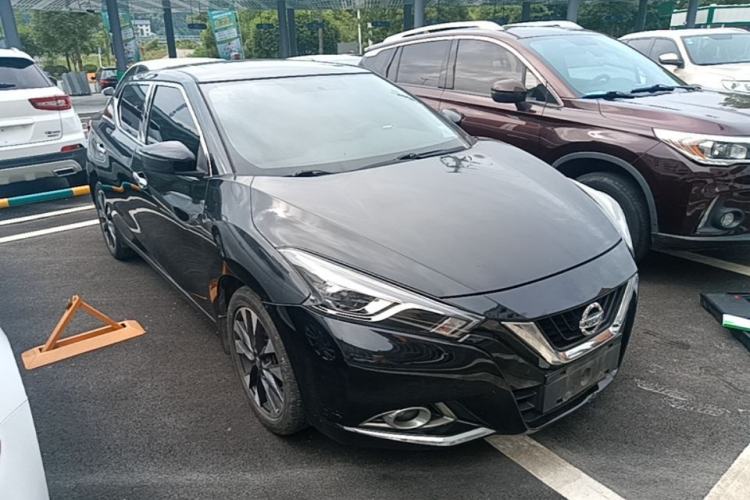 Used Nissan Lannia 2016 1.6L CVT Smart Cool Edition Front Right 45 Deg