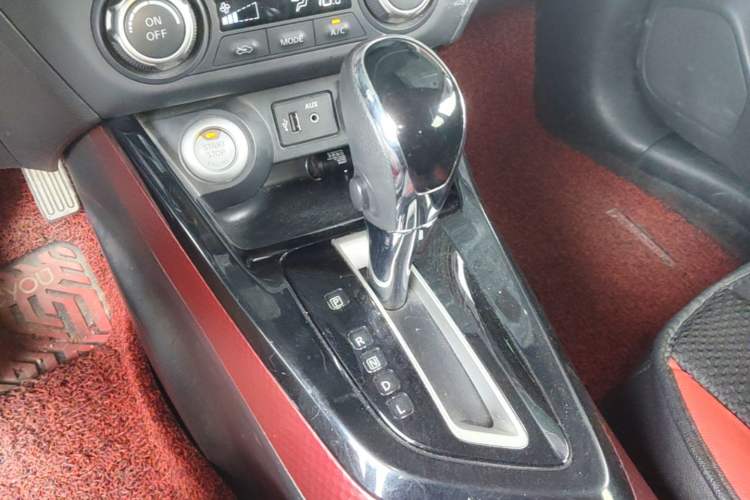 Used Nissan Lannia 2016 1.6L CVT High-Energy Version Gear Lever
