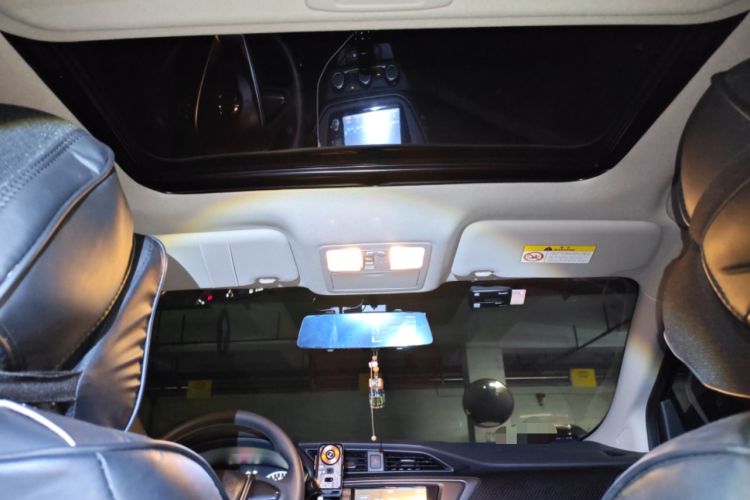 Used Nissan Lannia 2016 1.6L CVT Cool Edition Headliner