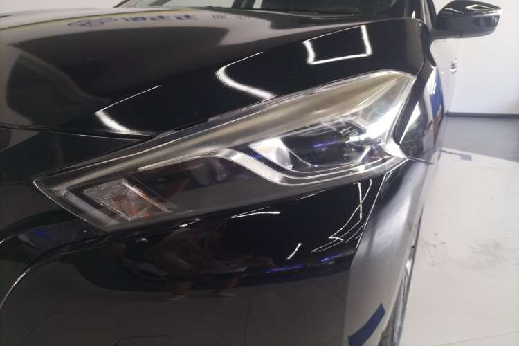 Used Nissan Lannia 2016 1.6L CVT Cool Edition Left Front Headlight