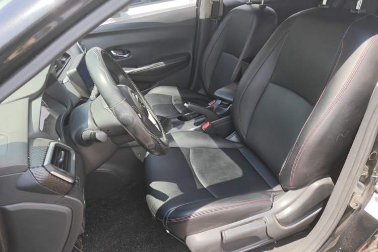 Used Nissan Lannia 2016 1.6L CVT Cool Edition Left Front Seat