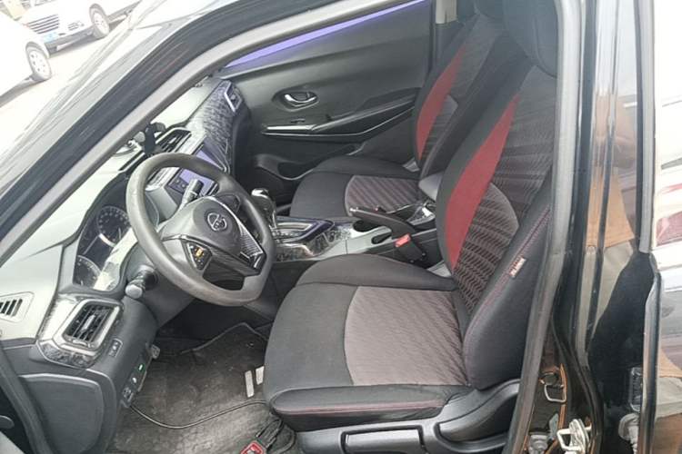 Used Nissan Lannia 2016 1.6L CVT Smart Cool Edition Left Front Seat