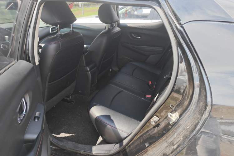 Used Nissan Lannia 2016 1.6L CVT Cool Edition Left Rear Seat