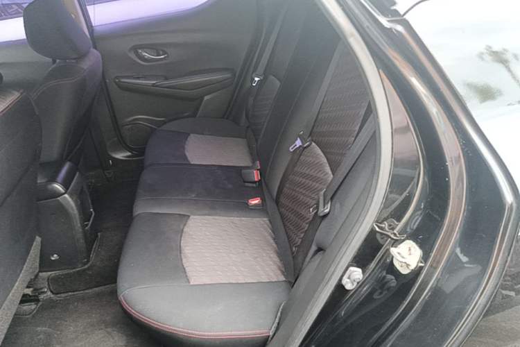 Used Nissan Lannia 2016 1.6L CVT Smart Cool Edition Left Rear Seat