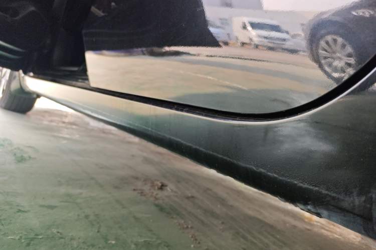 Used Nissan Lannia 2016 1.6L Manual Cool Edition Left Side Sill