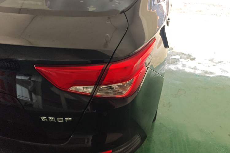 Used Nissan Lannia 2016 1.6L Manual Cool Edition Right Rear Taillight