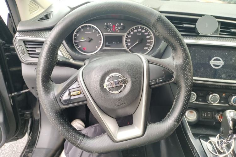Used Nissan Lannia 2016 1.6L CVT Smart Cool Edition Steering Wheel
