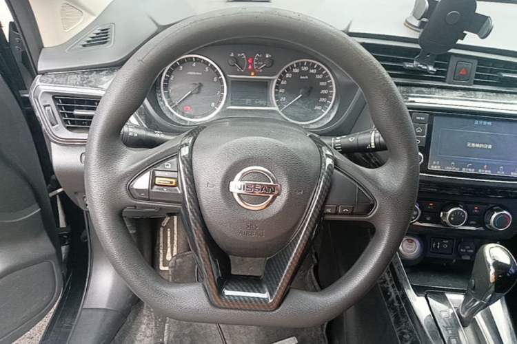 Used Nissan Lannia 2016 1.6L CVT Smart Cool Edition Steering Wheel
