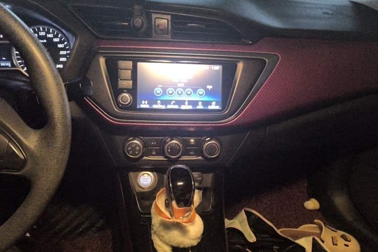 Used Nissan Lannia 2016 1.6L CVT Smart Cool Edition Audio And AC Panel