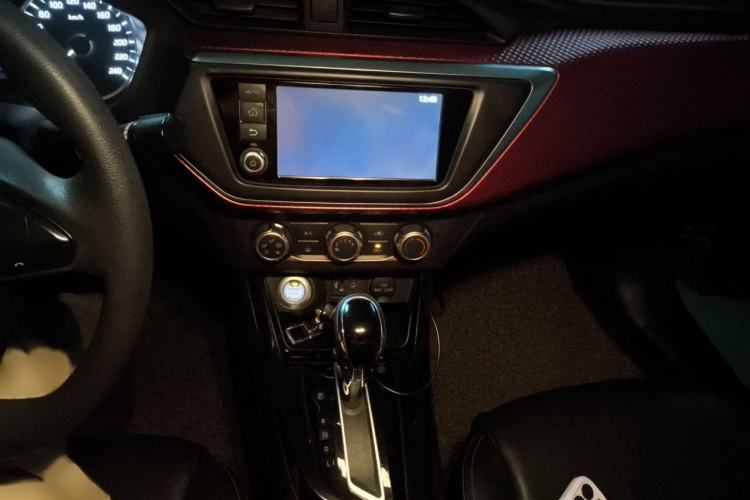 Used Nissan Lannia 2016 1.6L CVT Smart Cool Edition Audio And AC Panel
