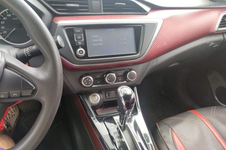 Used Nissan Lannia 2016 1.6L CVT Smart Cool Edition Audio And AC Panel