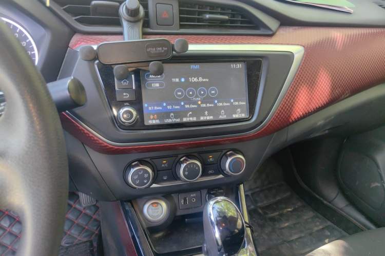 Used Nissan Lannia 2016 1.6L CVT Smart Cool Edition Audio And AC Panel