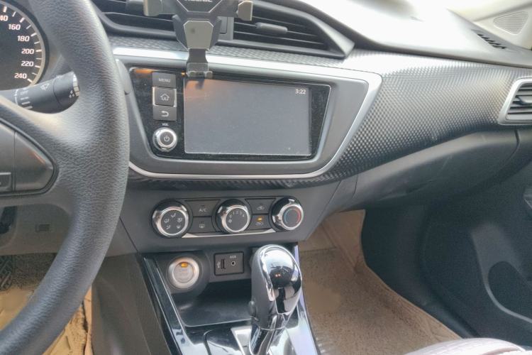 Used Nissan Lannia 2016 1.6L CVT Smart Cool Edition Audio And AC Panel