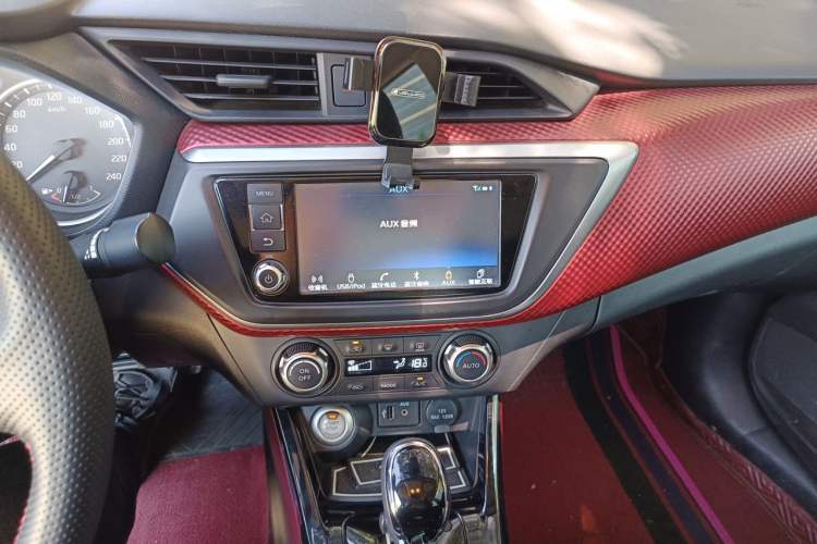 Used Nissan Lannia 2016 1.6L CVT High-Energy Version Audio And AC Panel