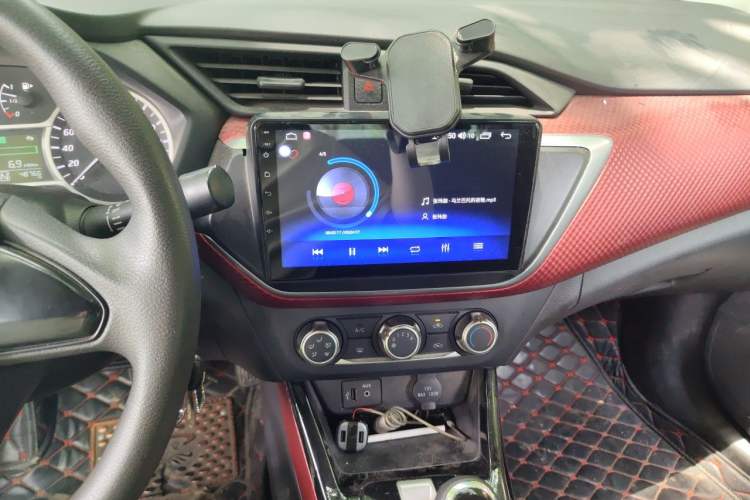 Used Nissan Lannia 2016 1.6L CVT Cool Edition Audio And AC Panel