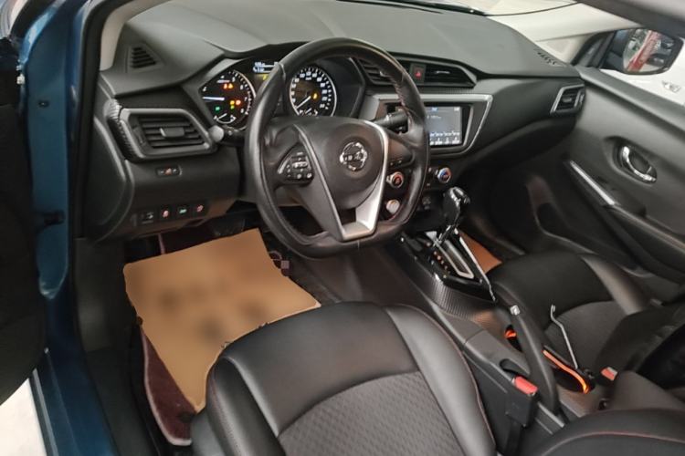 Used Nissan Lannia 2016 1.6L CVT High-Energy Version Center Console
