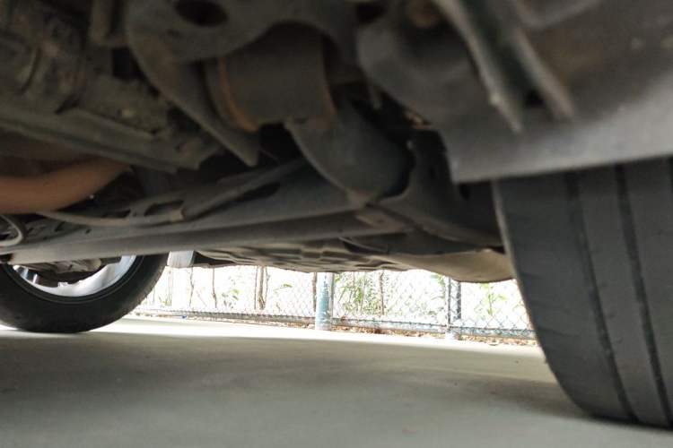 Used Nissan Lannia 2016 1.6L Manual Cool Edition Chassis Rear Left