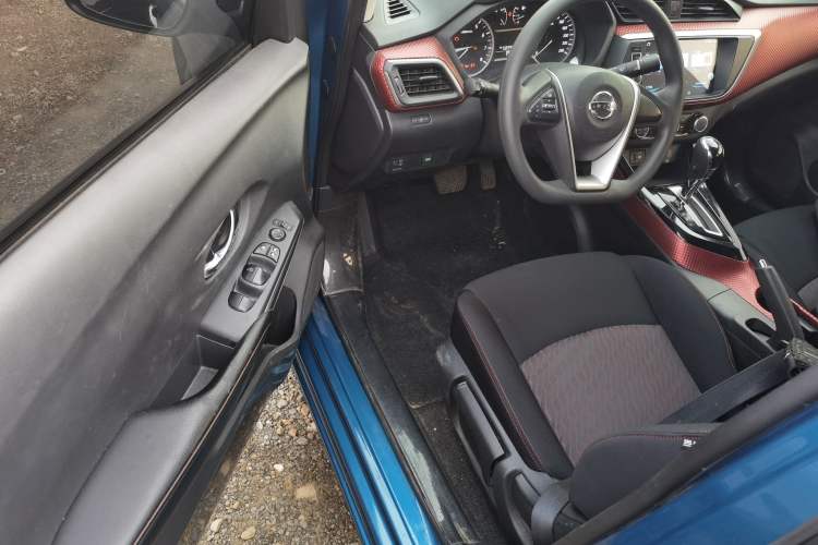 Used Nissan Lannia 2016 1.6L CVT Cool Edition Driver Seat