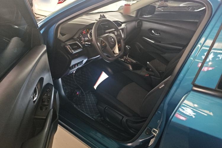 Used Nissan Lannia 2016 1.6L CVT Smart Cool Edition Driver Seat