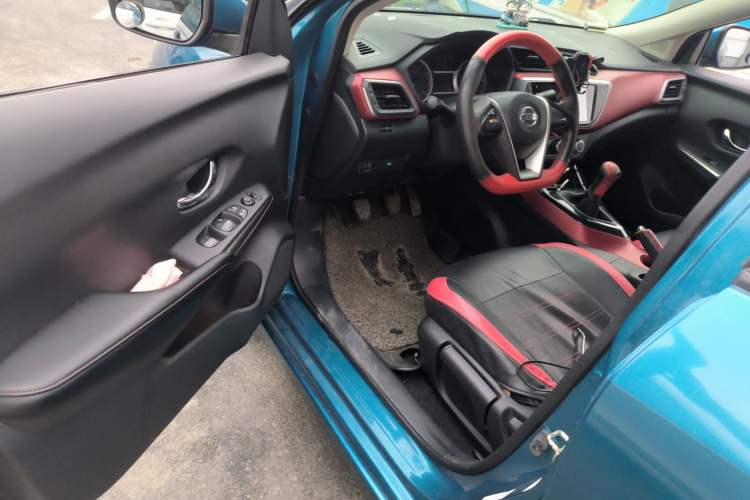 Used Nissan Lannia 2016 1.6L Manual Cool Edition Driver Seat
