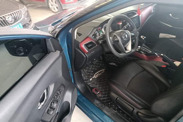 Used Nissan Lannia 2016 1.6L CVT Cool Edition Driver Seat