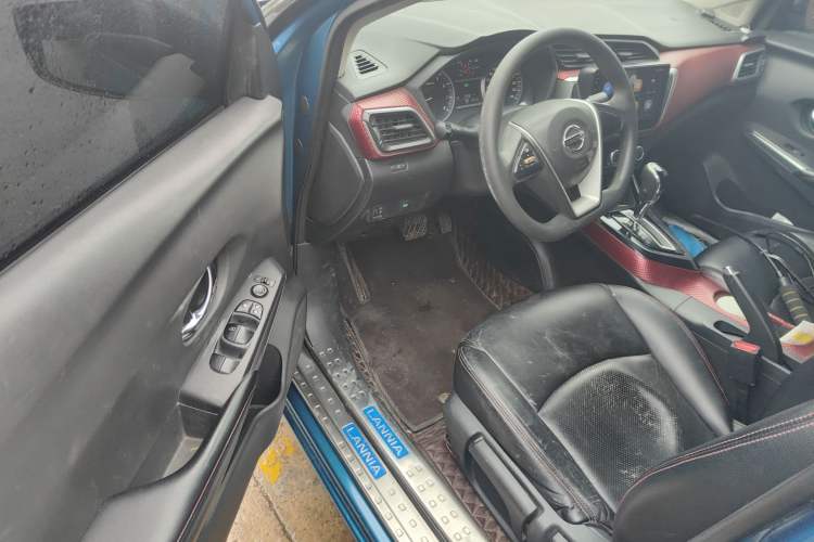 Used Nissan Lannia 2016 1.6L CVT Cool Edition Driver Seat