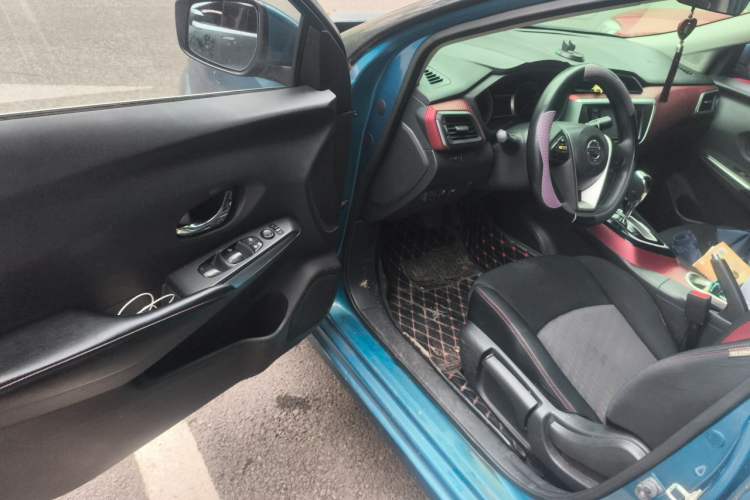 Used Nissan Lannia 2016 1.6L CVT Smart Cool Edition Driver Seat