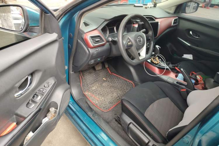 Used Nissan Lannia 2016 1.6L CVT Cool Edition Driver Seat