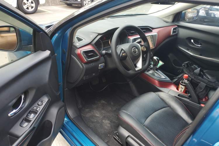 Used Nissan Lannia 2016 1.6L CVT Cool Edition Driver Seat